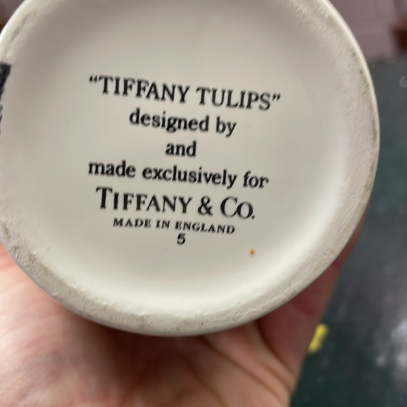 TIFFANY TULUPS SET - Picture 5 of 5